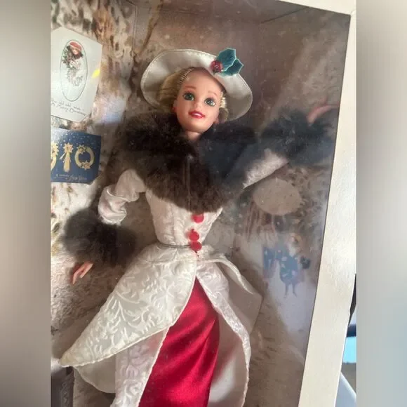 1995 Hallmark Special Edition Holiday Memories Collector Barbie - Picture 3 of 4